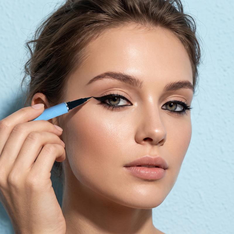 Eyeliner Waterproof Leggero Lunga Tenuta Texture Setosa