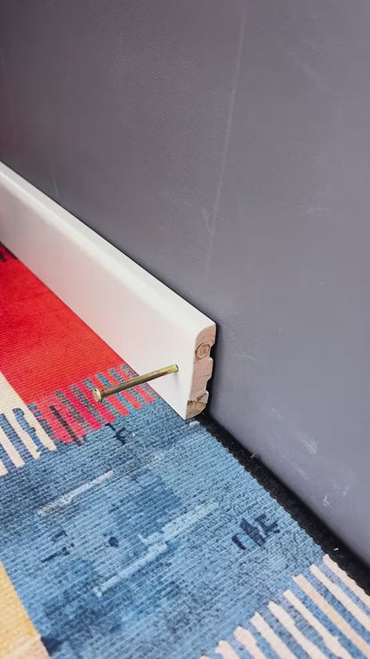 (Confezione da 200) - Installazione Senza Danni Kit Chiodi Doppi per Battiscopa